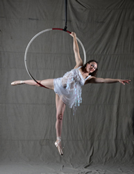 Aerial acts - Hoop